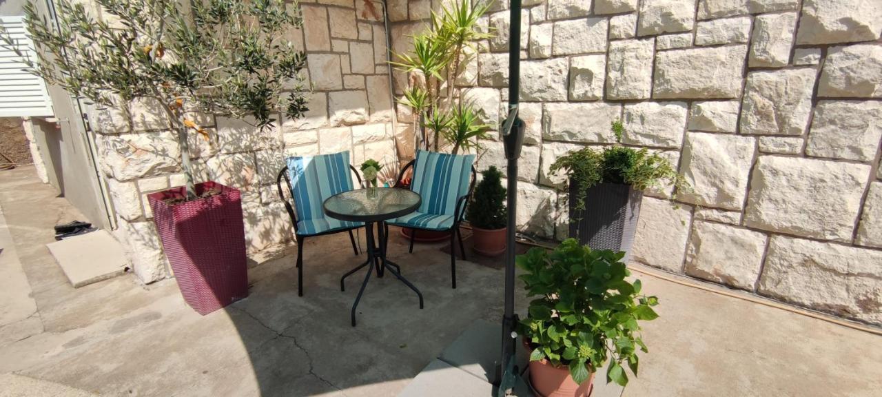 Apartment "Orangina" Sea - Nature - Relax - Ideal For Couples ดูบรอฟนิก ภายนอก รูปภาพ